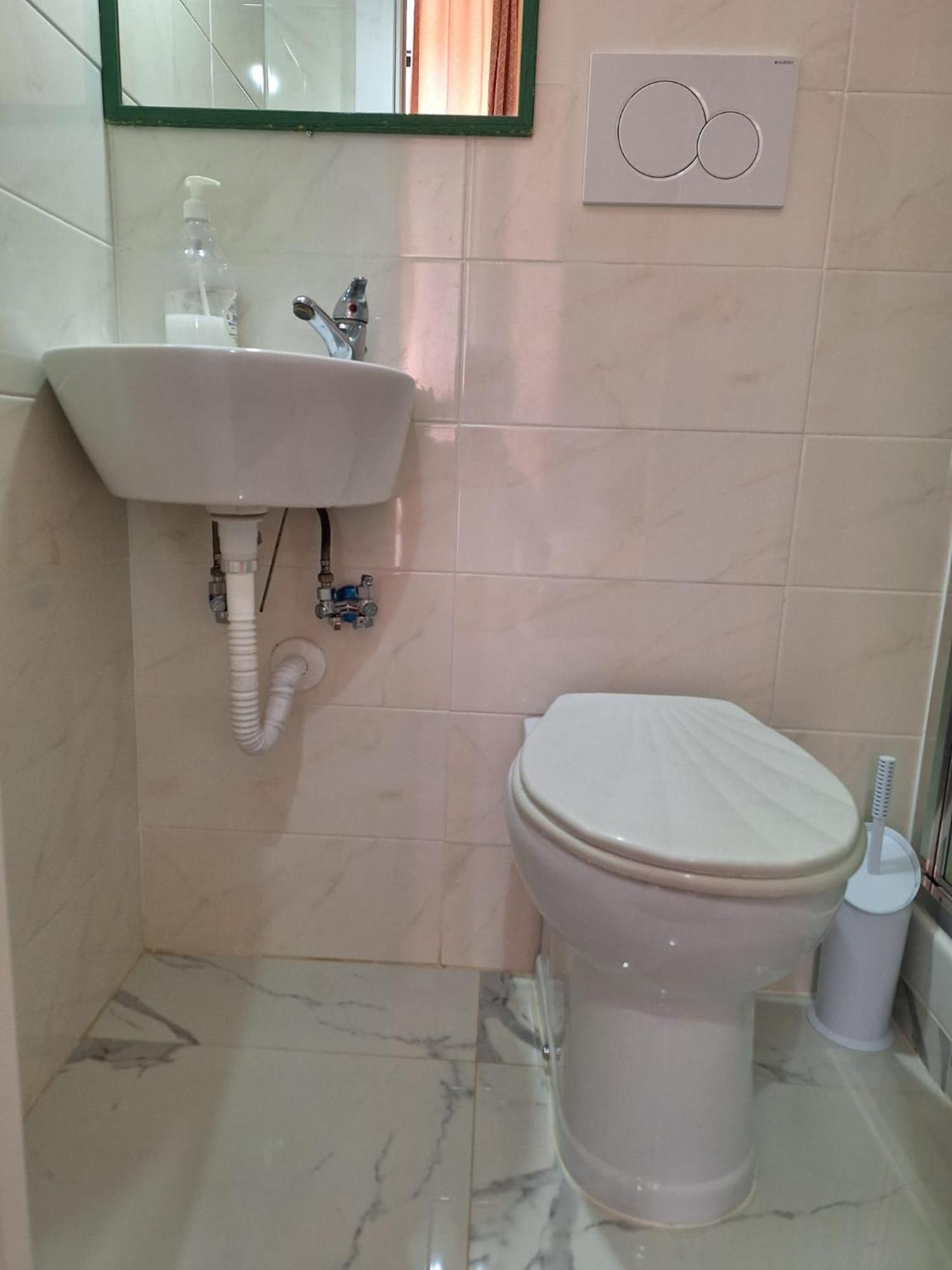 Casa Fanti 57 Vandrarhem Rom Exteriör bild