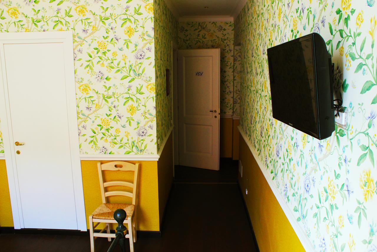 Casa Fanti 57 Vandrarhem Rom Exteriör bild