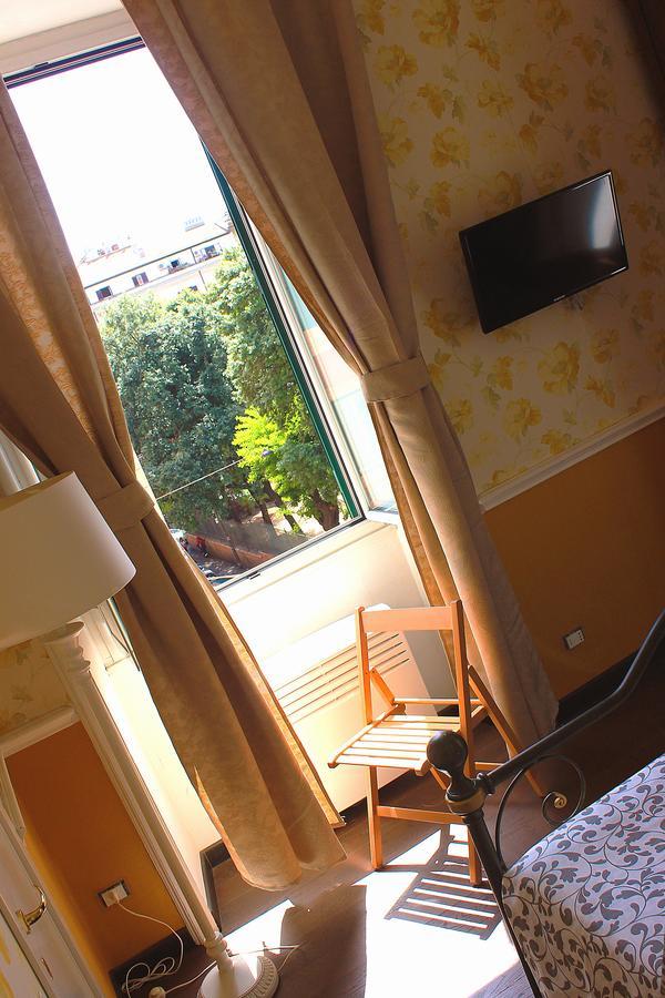 Casa Fanti 57 Vandrarhem Rom Exteriör bild