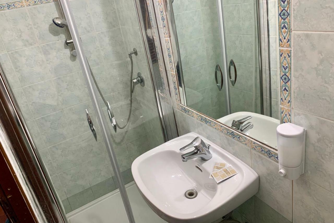 Casa Fanti 57 Vandrarhem Rom Exteriör bild